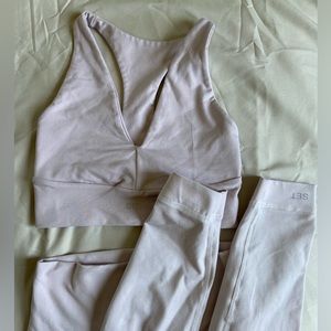 SET Active Bra + Leggings set Luxeform in Nude, Size S